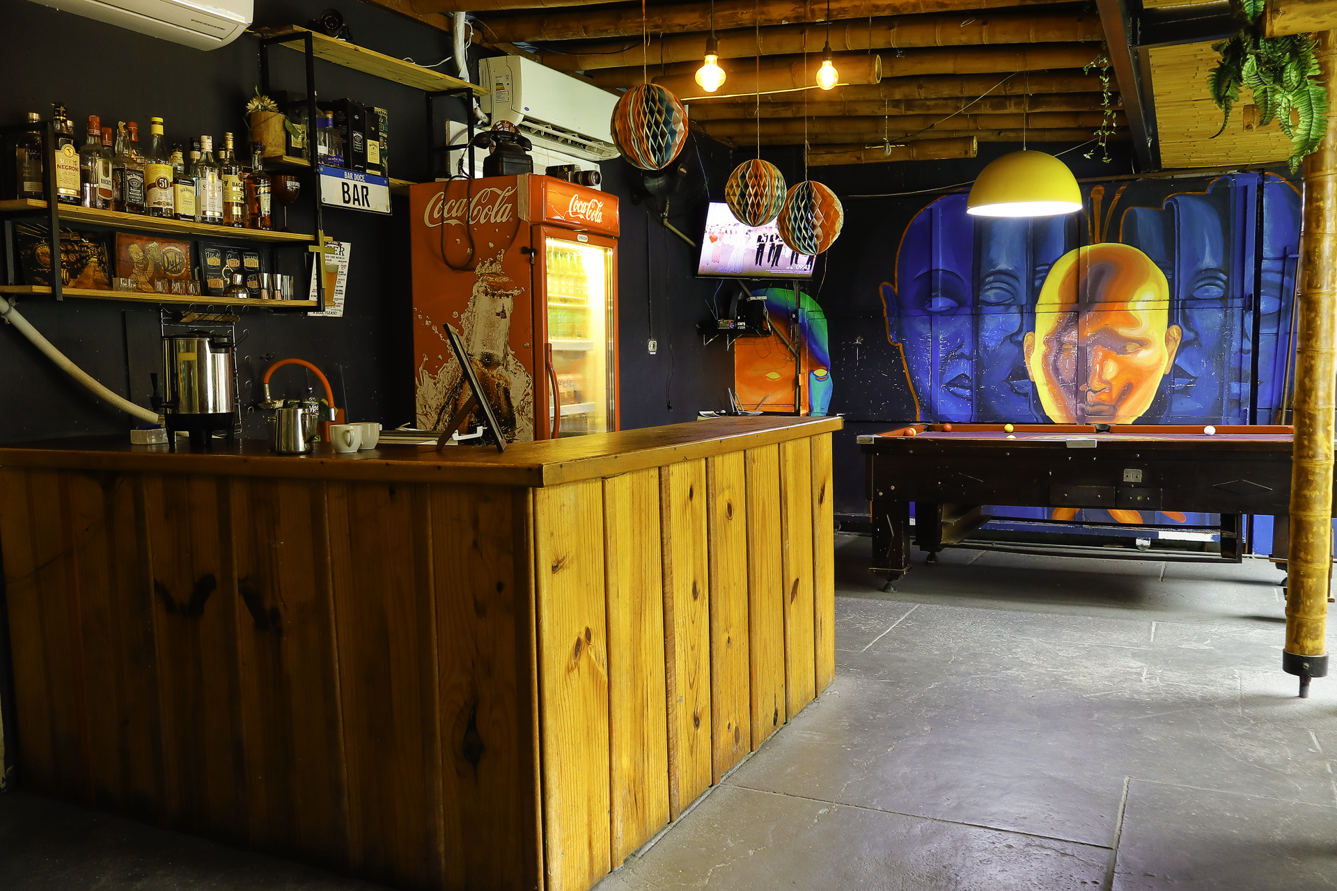 Bar